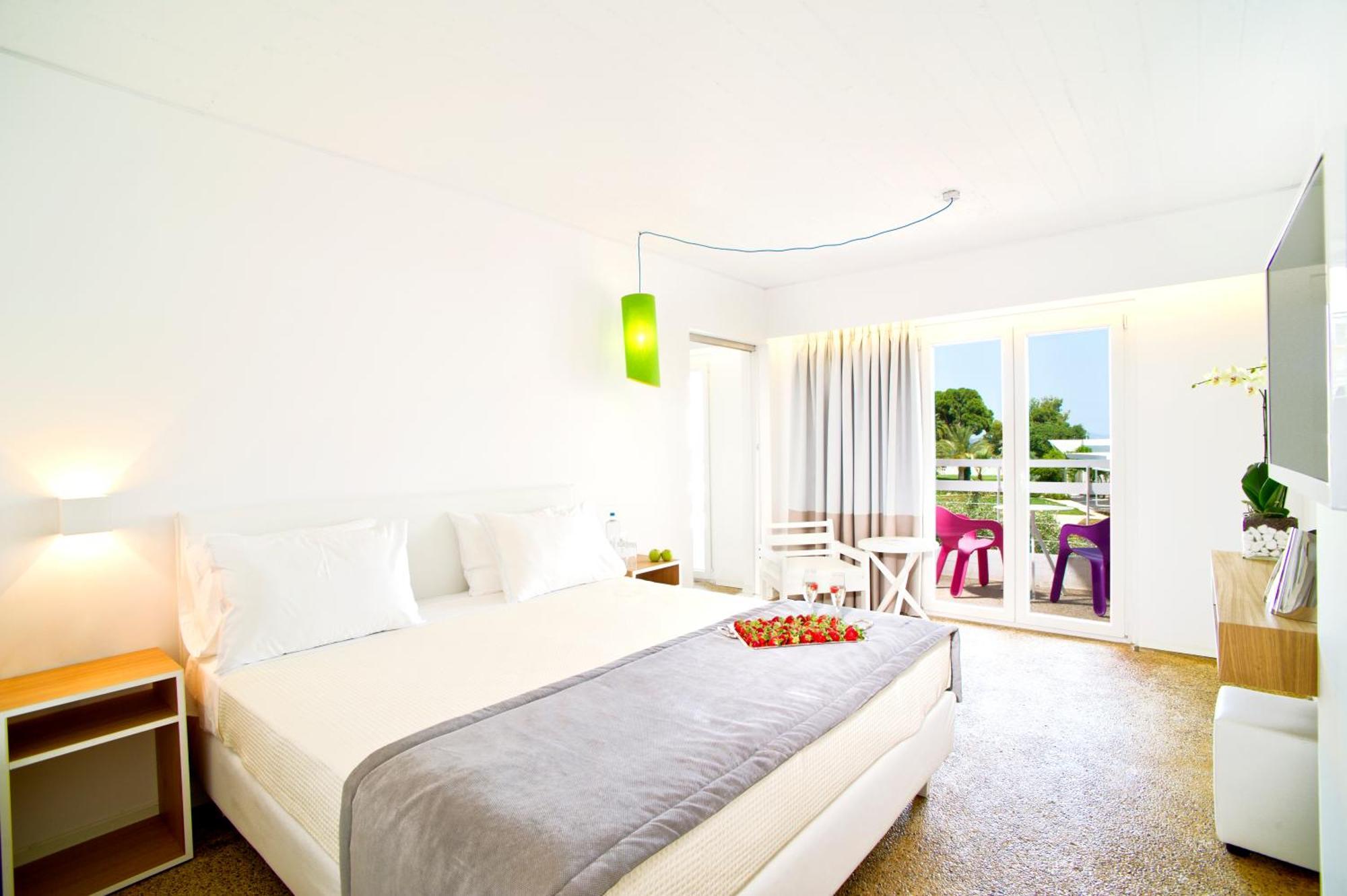 Double Room with Sea View (Party Annex)
